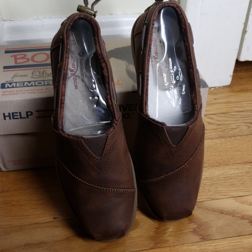 New in box Bob's